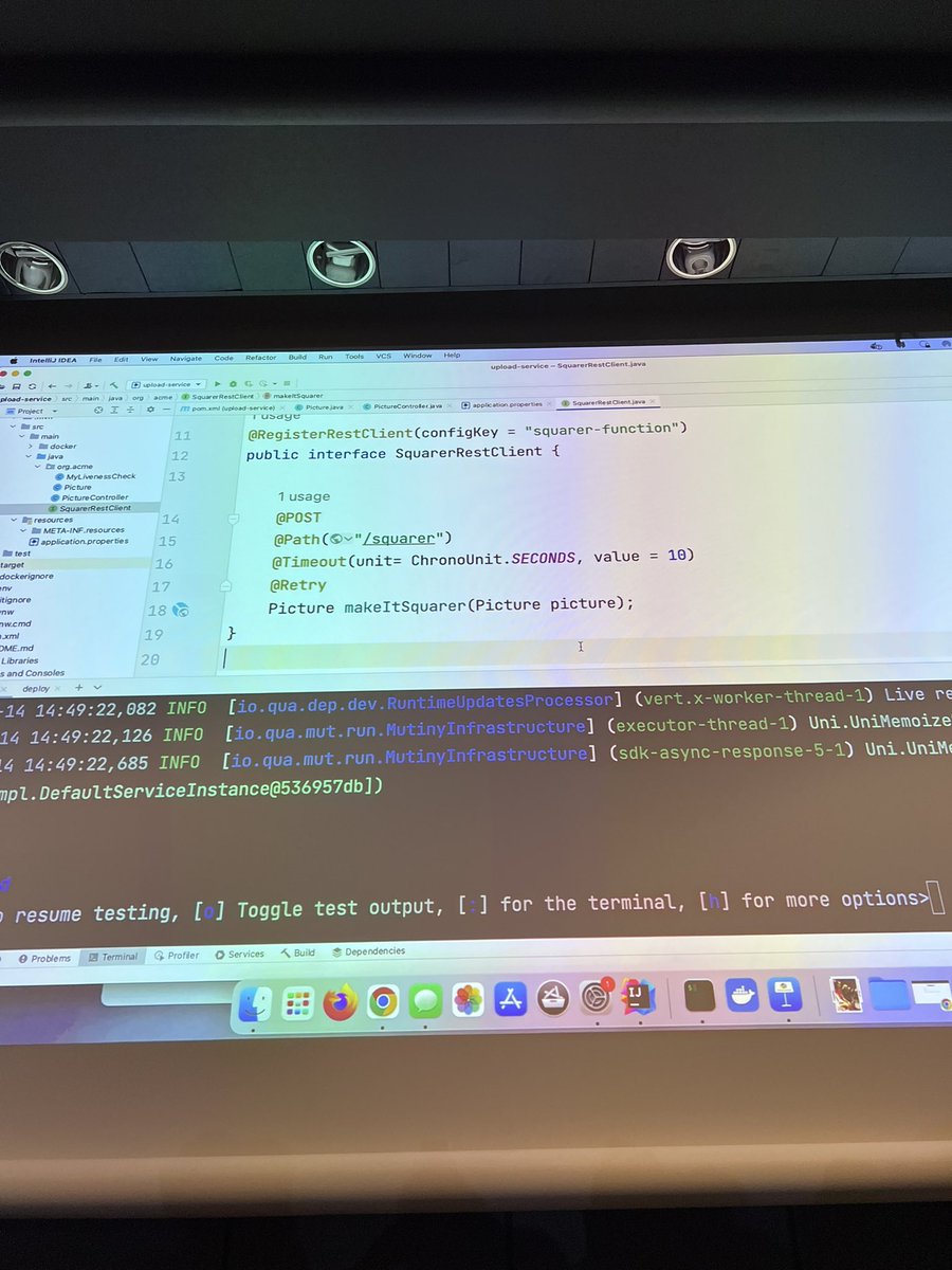 antoine_sd's tweet image. Des vrais bout de #MicroProfile #FaultTolerance dans la démo #Quarkus 3. Mon petit cœur d’ex-speclead se remplit de joie. Merci @clementplop et @auritamh #DevoxxFR