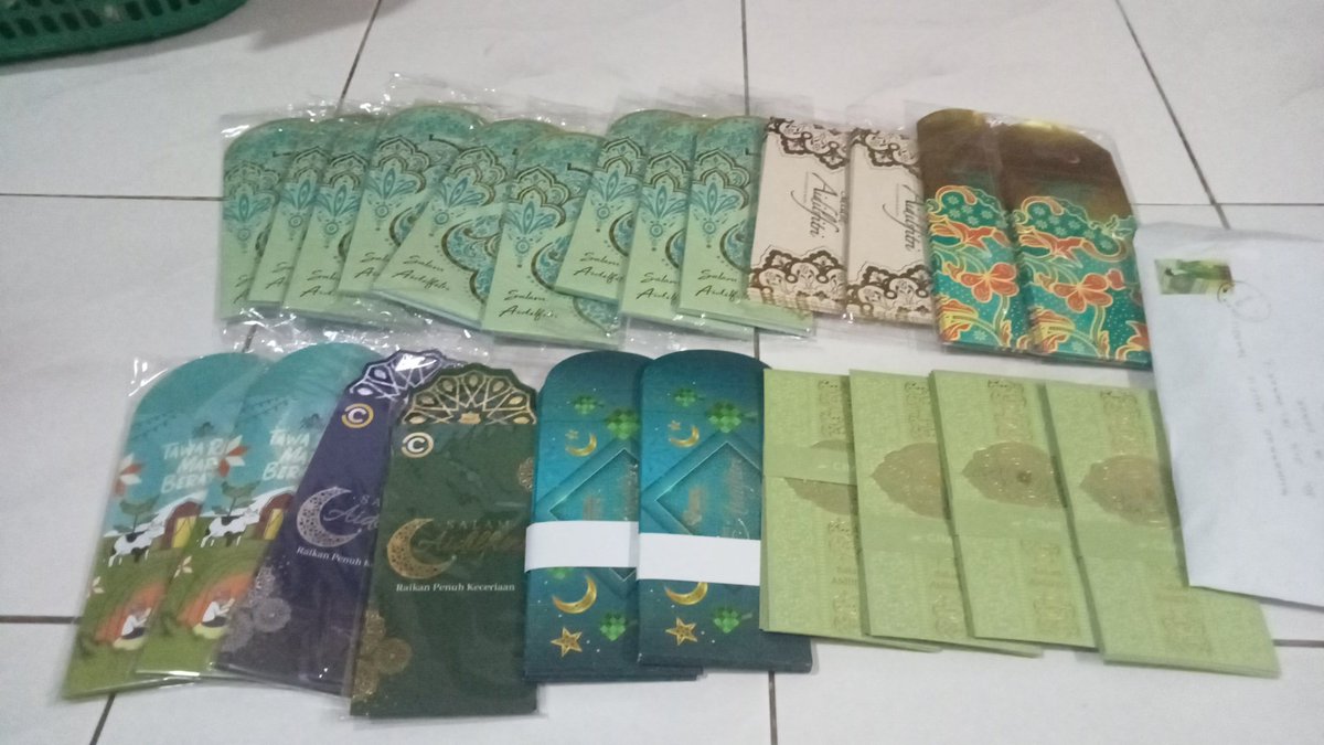 sopietamdjis's tweet image. Diantara2 koleksi Sampul Raya 2023 yang dh smpai kat tangan den..

#SampulRayaCollector
#SampulRaya