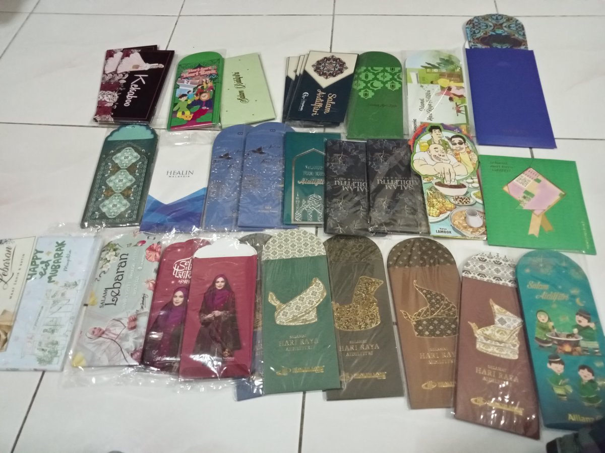sopietamdjis's tweet image. Diantara2 koleksi Sampul Raya 2023 yang dh smpai kat tangan den..

#SampulRayaCollector
#SampulRaya
