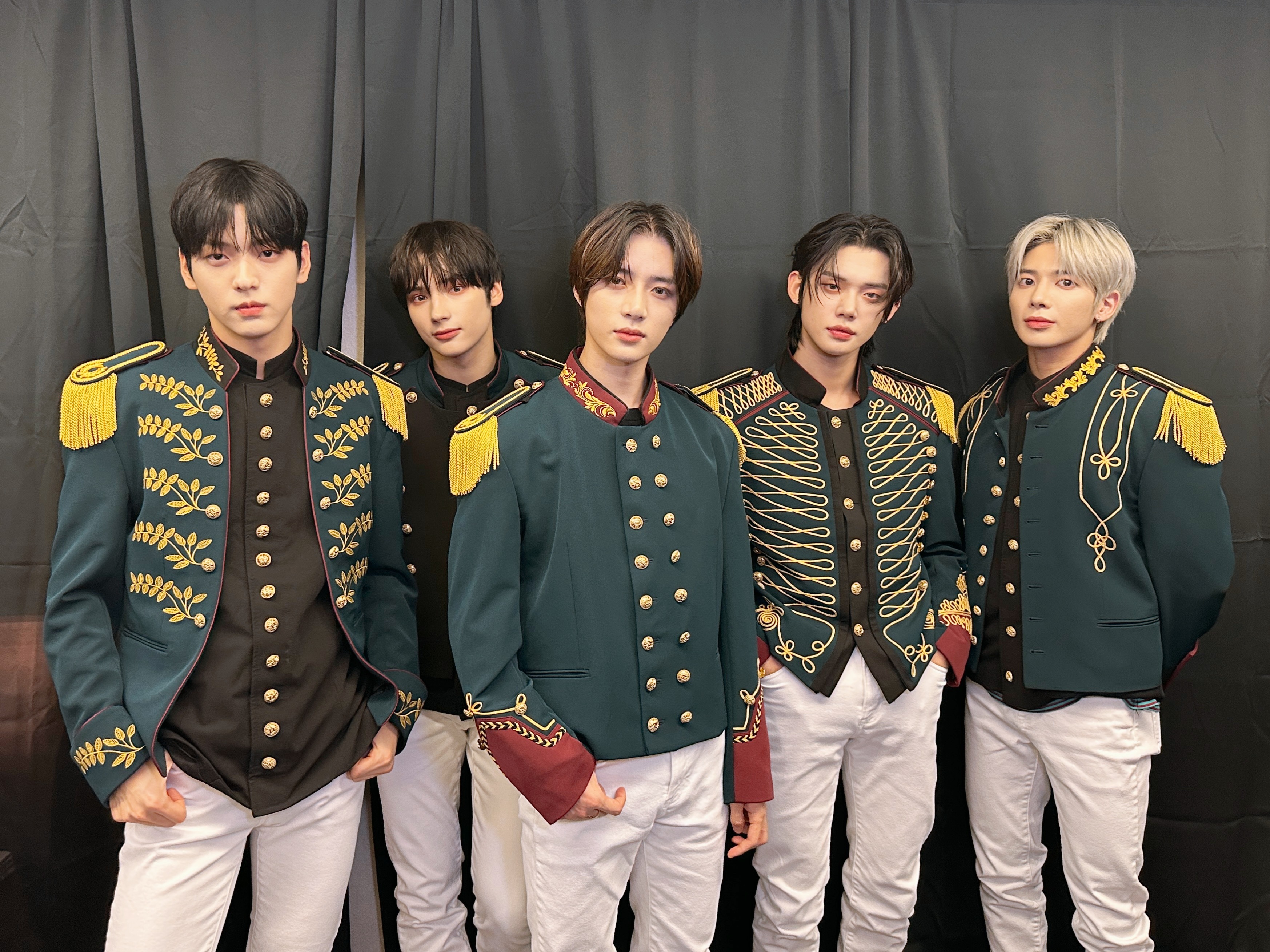 TOMORROW X TOGETHER - 幕張会場コンプリートセット TOMORROW X TOGETHER - 幕張会場コンプリートセット TOMORROW X