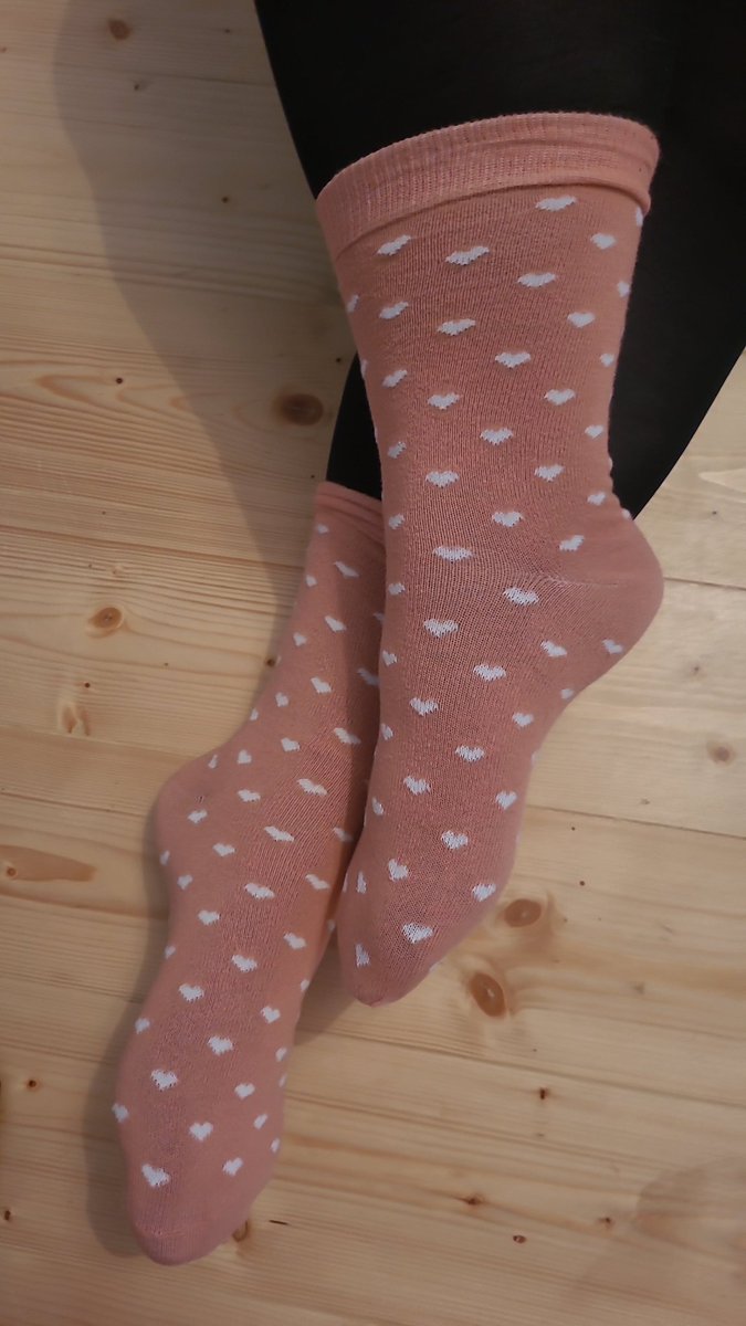 soekchenQQ's tweet photo. Hey, such a beautiful day my lovely people. 💋
#socks #fetish #socksfetish #smellfeet #feetlovers #onlyfansgirl #onlyfansbabe #feet_lover #feetpic https://t.co/DmVRj4kBeV