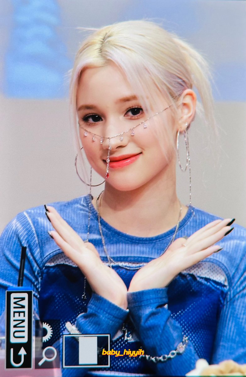 230414 프리뷰🥺

#HUENING_BAHIYYIH #휴닝바히에 #바히에 #케플러 #KEP1ER
#Giddy #LOVESTRUCK