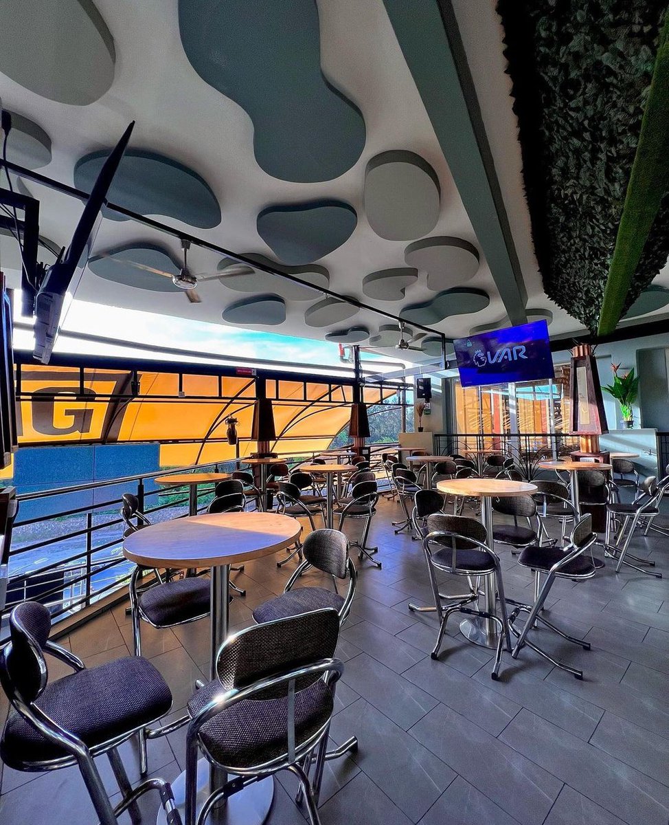 jamrick_'s tweet photo. Ambience ya hi place ndio imenibamba I just love it man lazima we must be seen Zero 01 lounge #Zero01lounge https://t.co/l0RnFR9SdR