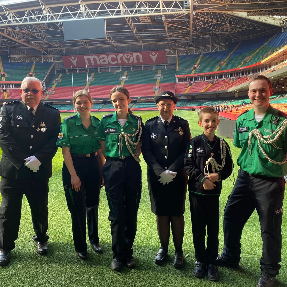 SJACymru's tweet photo. Last week, our fantastic Children and Young People National Award winners received their awards at the Principality Stadium.

Congratulations all, and thank you for everything you have done to represent young people at St John Ambulance Cymru. https://t.co/Ntw3jQnOMu