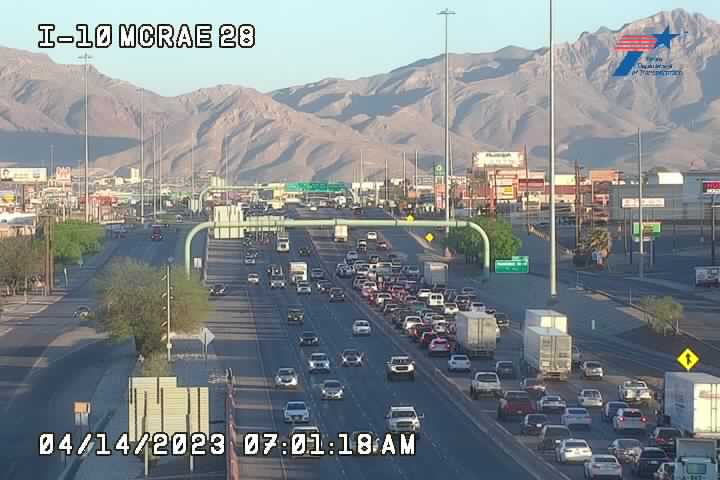 bri_chavez's tweet photo. Good morning! We're tracking a crash on I-10 west at McRae. Left lane blocked. Expect delays. 
TRAFFIC FLOWS: https://t.co/oaGnIB6GoJ https://t.co/Vx8uBYWfIM