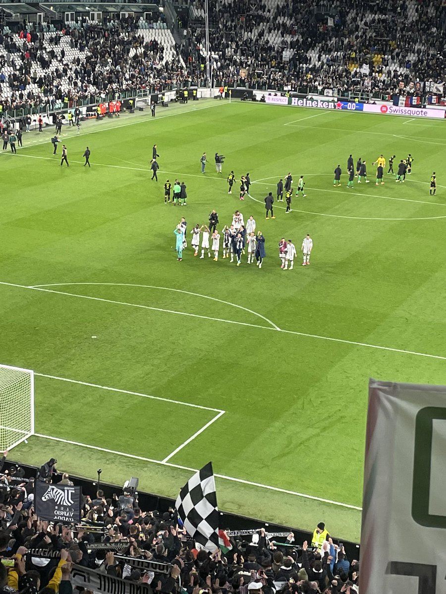JFrontiera's tweet photo. Hier soir ce n’était rien de moins qu’une 70aine de membres qui étaient au stade en provenance de Suisse, France et Italie 

JC OFBN ! https://t.co/KifT8OcLKu
