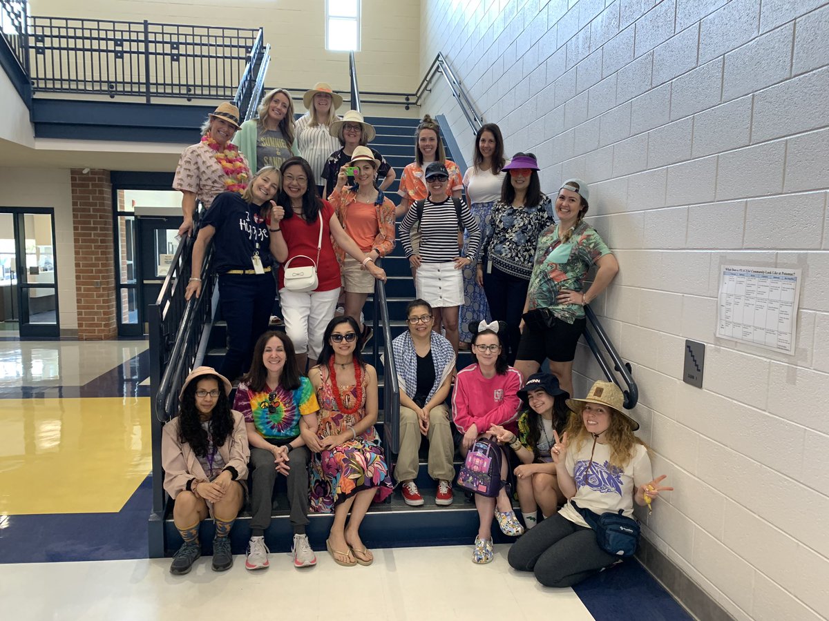 potomacmustangs's tweet photo. School spirit day: dress like a tourist! https://t.co/0mAuoQMlvR