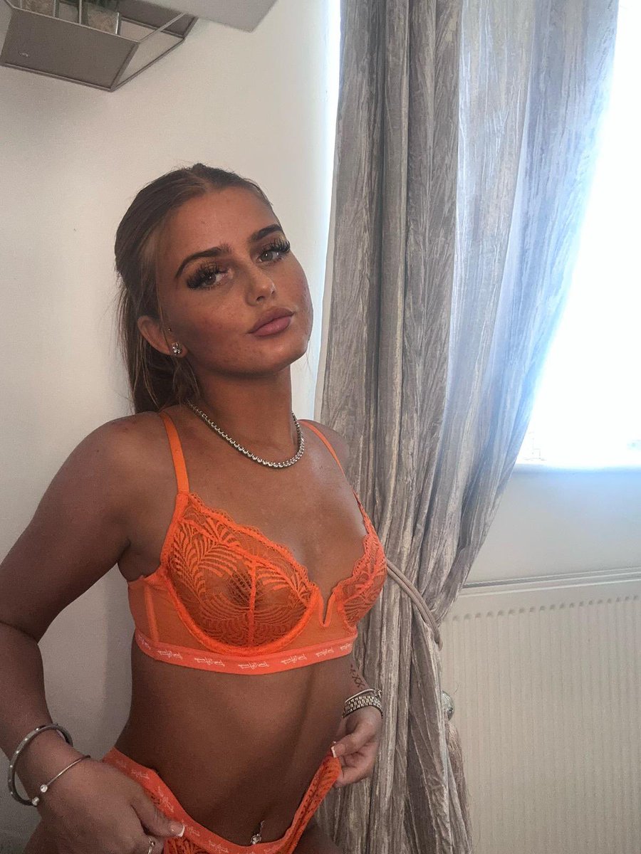 laylamae1x's tweet photo. 