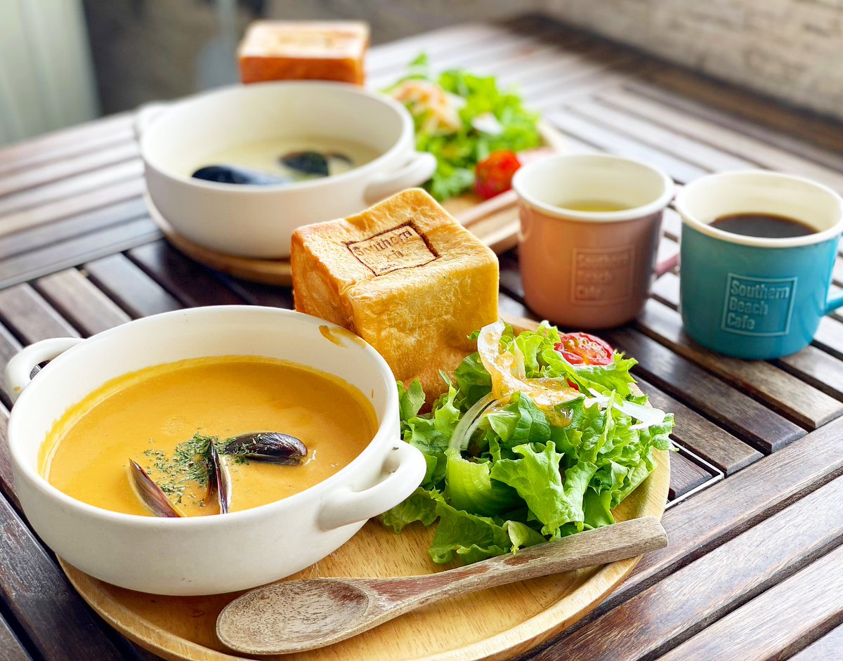 keeeeta0813's tweet photo. 最近の食べ歩き https://t.co/7ICnmt7y2V