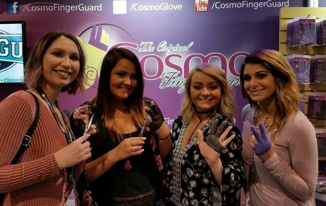 Stylists and Cosmetologists have you tried using a Cosmo finger guard yet. These ladies have theirs. #CosmoGlove 
#hairstylist #Cosmetologist