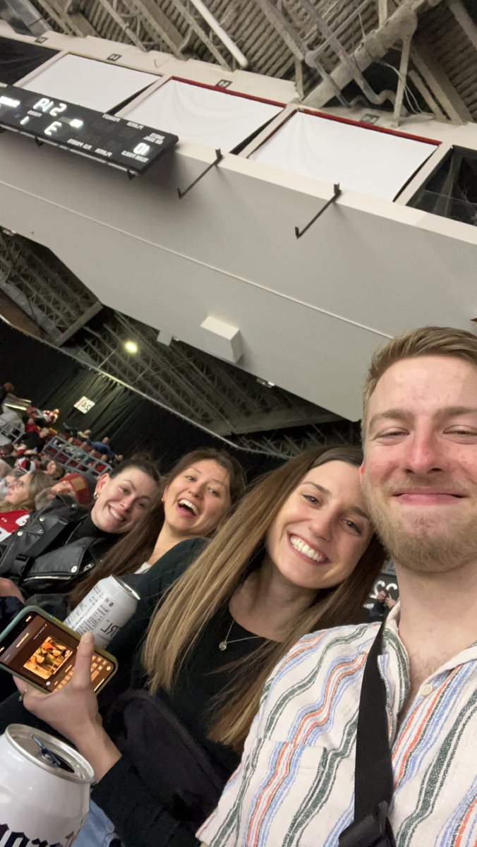 Michael Dans tweet media