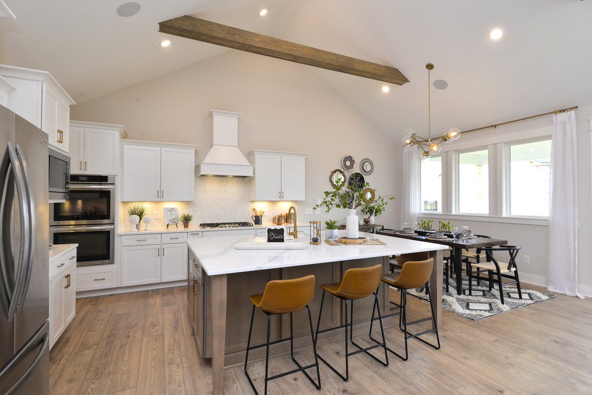 Tenn_Homes's tweet photo. Another chance to own this beautiful home in the stunning area of Arrington! LOVE the exposed beams in the bedroom!

📍 5039 High Park Hill Dr, Arrington, TN
🛏️ 5
🛁 4.5
🏠 3,894 sq.ft.
$880,900
MLS: 2506751
Listing courtesy of: The Jones Company of TN
#arrington #liveclosetowine https://t.co/a5oZDbZGmJ