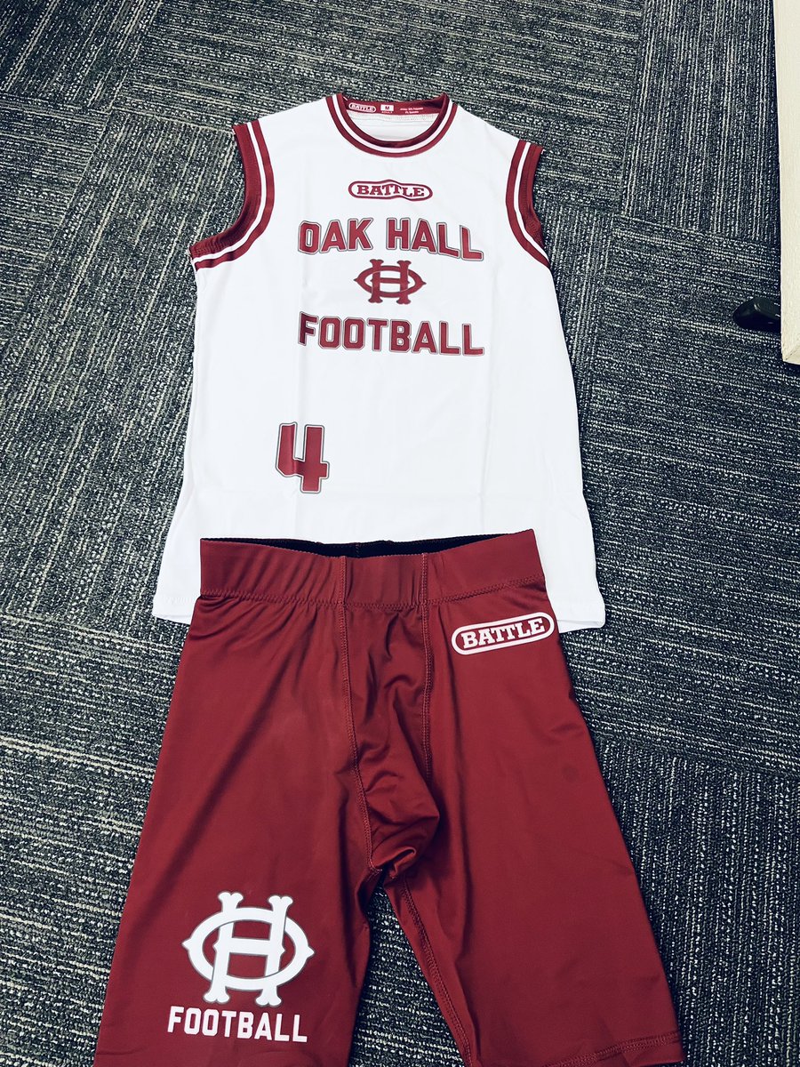 Spring/summer gear arriving for @OakHallFootball ‼️
#lookgoodplaygood
#family
#whynotus