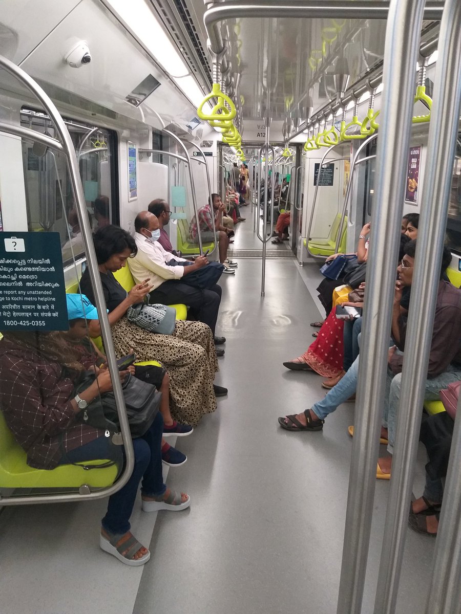 zoru75's tweet photo. Was interesting to take a ride on the Kochi Metro
A 3 compartment long Metro

The ride was crowded between some stations, not crowded between some stations &amp; very empty between some stations

1/n https://t.co/Z5sinqQqXn