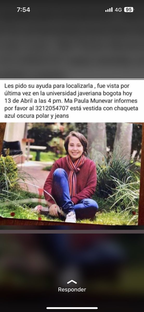 camilatapiaR16's tweet photo. Ella es María Paula Munevar Olmos de aproximadamente 23 años, y se encuentra desaparecida desde el día de ayer cuando se encontraba en la Universidad Javeriana. Tiene puesta una chaqueta azul oscura y jeans. Si la han visto, cualquier información pueden escribir 3212054707 https://t.co/BBMUnkrjNL