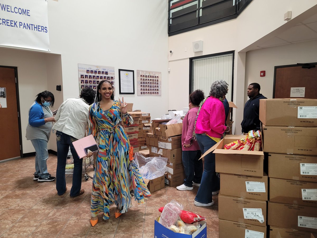 FwcaPrincipal's tweet photo. Thank you @TAFoodBank for helping our students and community. https://t.co/RgL258KKEs