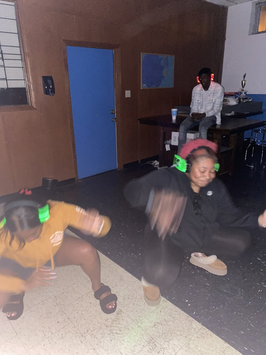 RustCollege1866's tweet photo. #RCSpringfest23 is off to a great start 🎮 Follow 
rustcollege_campusenrichment on Instagram for more LIVE ACTION 🔥‼️

#RustCollege #RustIsAMust #TheGameOfRust https://t.co/EuDJmpOePK
