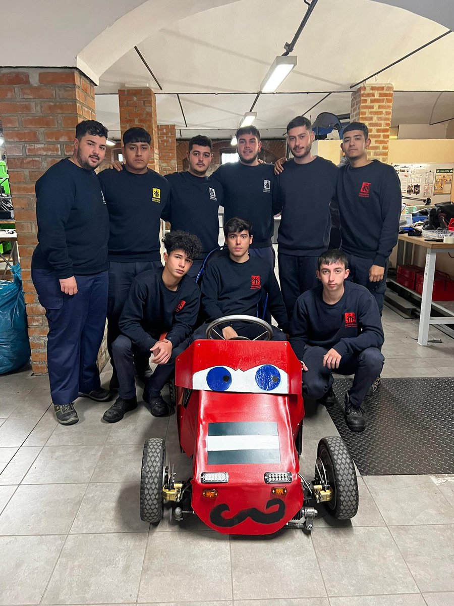 ErasmusTrinidad's tweet photo. Después del fin de semana en Berlín de nuestros alumnos de CFGM y FPB de @SalesianosSTRD esta semana a terminar el Vehículo eléctrico en Leipzig que ya solo va quedando los últimos retoques.
Congratulations! https://t.co/ranx49K63N