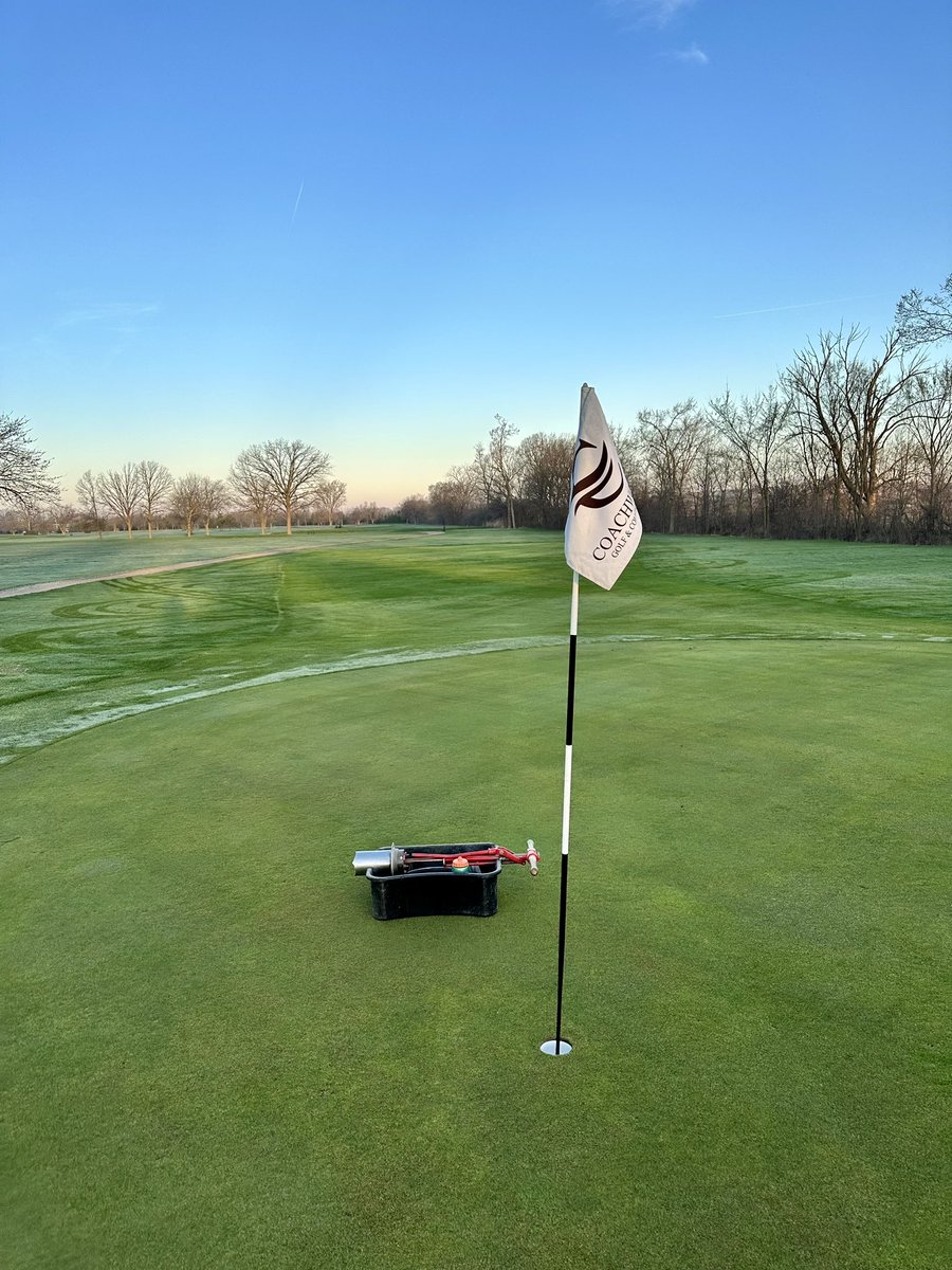 CoachwoodGolf's tweet photo. Welcome back golfers! Day one of the season at Coachwood Golf &amp; Country Club. Warm up on our track man simulators and try our new menu after your round!" #CoachwoodGolf #GolfSeason #TrackManSimulators #NewMenu https://t.co/QMIxKBK7jn