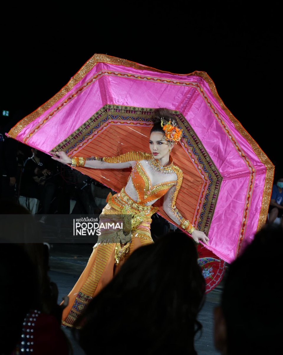 KNaja48's tweet photo. จะร้องไห้ เเม่ไก่เก่งมากกกกกกกกก
#MissGrandThailand2023 
#เทียxLannaCreative https://t.co/WpsEcsFnhM