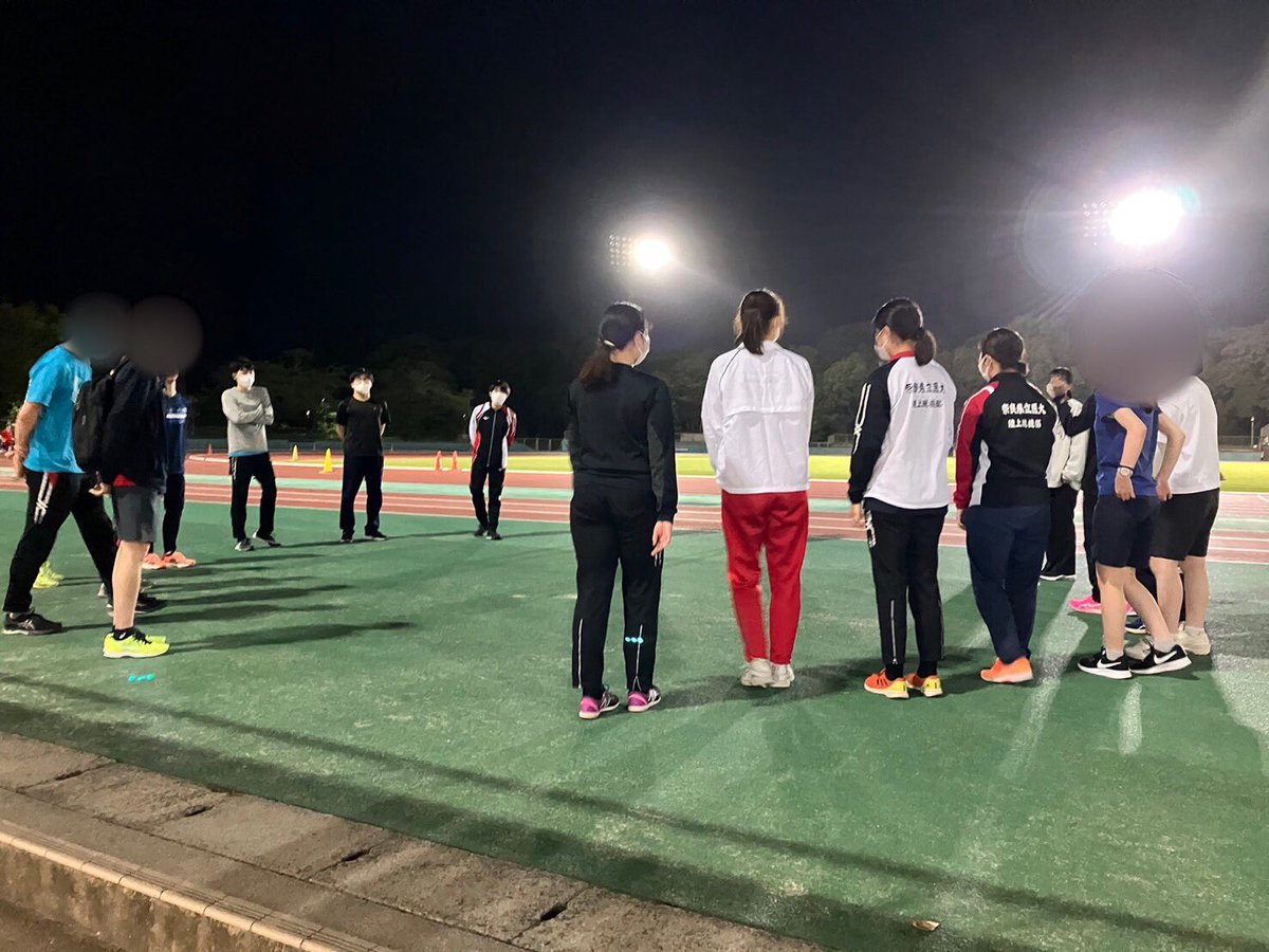 nmuTandF's tweet photo. こんばんは、陸上部です✨✨

本日の勧誘は6名の新入生が参加してくれました！！来てくださった方々ありがとうございました😊✨

来週の17日(月)も勧誘があるので、少しでも興味を持っている方は気軽にLINEorDMしてください🍀 https://t.co/NJuWDdmvOA
