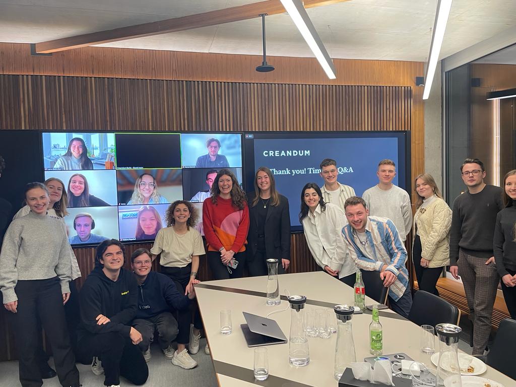 Fran2i4's tweet photo. We had an amazing time at @creandum's Berlin office yesterday! A huge thank you to Iris and @gemmabloemen for sharing their knowledge and experience on dealmaking with our #babyvc squad 🕺 https://t.co/Fsm4EXC2DO