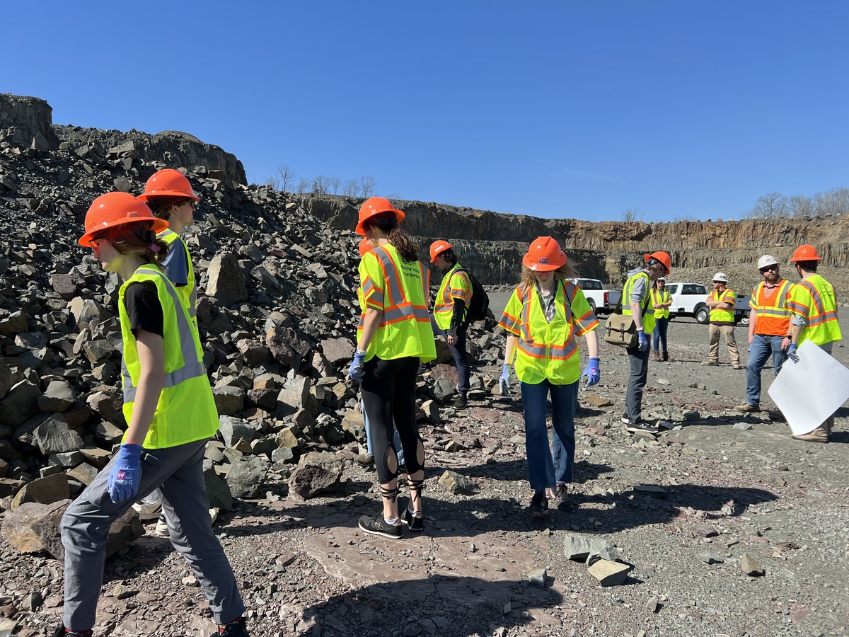 UConn Earth Sciences tweet media