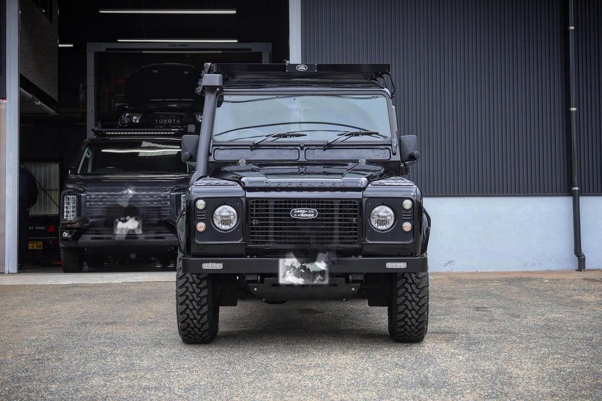 land_works's tweet photo. @land_works 🛠

Land Rover Defender 110 Pickup Limited Edition 🔥

初年度H15 走行距離295,000㎞

¥5,780,000

#希少車 #限定車 

お気軽にお問合せ下さい。
@land_works 公式LINE⬇️
https://t.co/UVFkB54zwl

#福岡 #四駆 #SUV #CCV #LandRover 
#landroverdefender #pickup #ランドローバー https://t.co/Yn18rAoFto