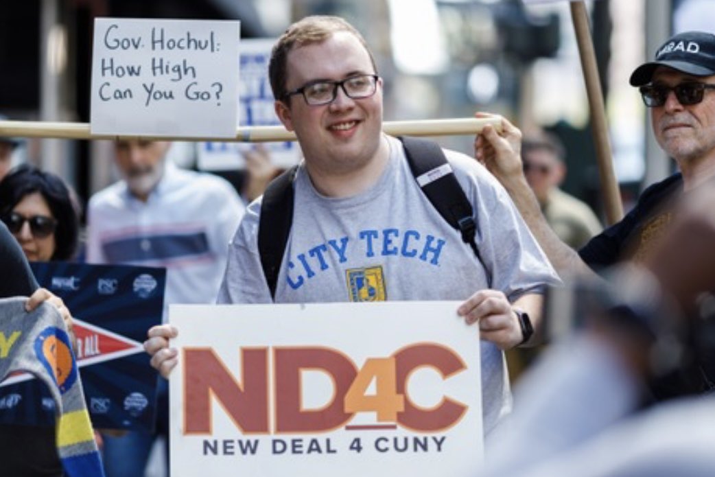 CUNYRising's tweet photo. "It's Spring Break we want, not #SpringBroke! It's big increases in recurring state funding that #CUNY needs," says Matt Ahrens, @CityTechCUNY student &amp; Campus Liaison for @CUNYRising #NewDeal4CUNY https://t.co/fyr3Frl6lF
