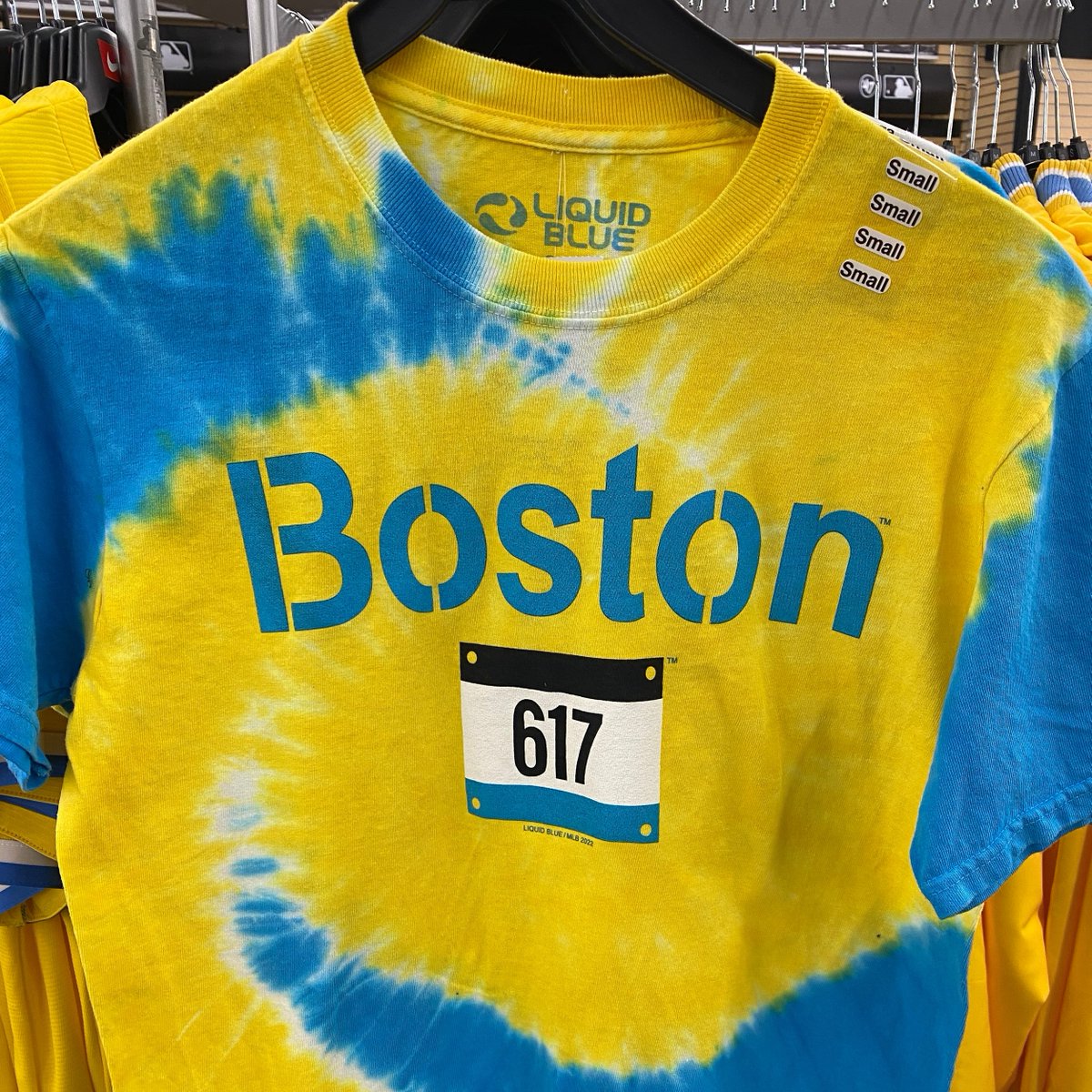 RedSox TeamStore tweet media