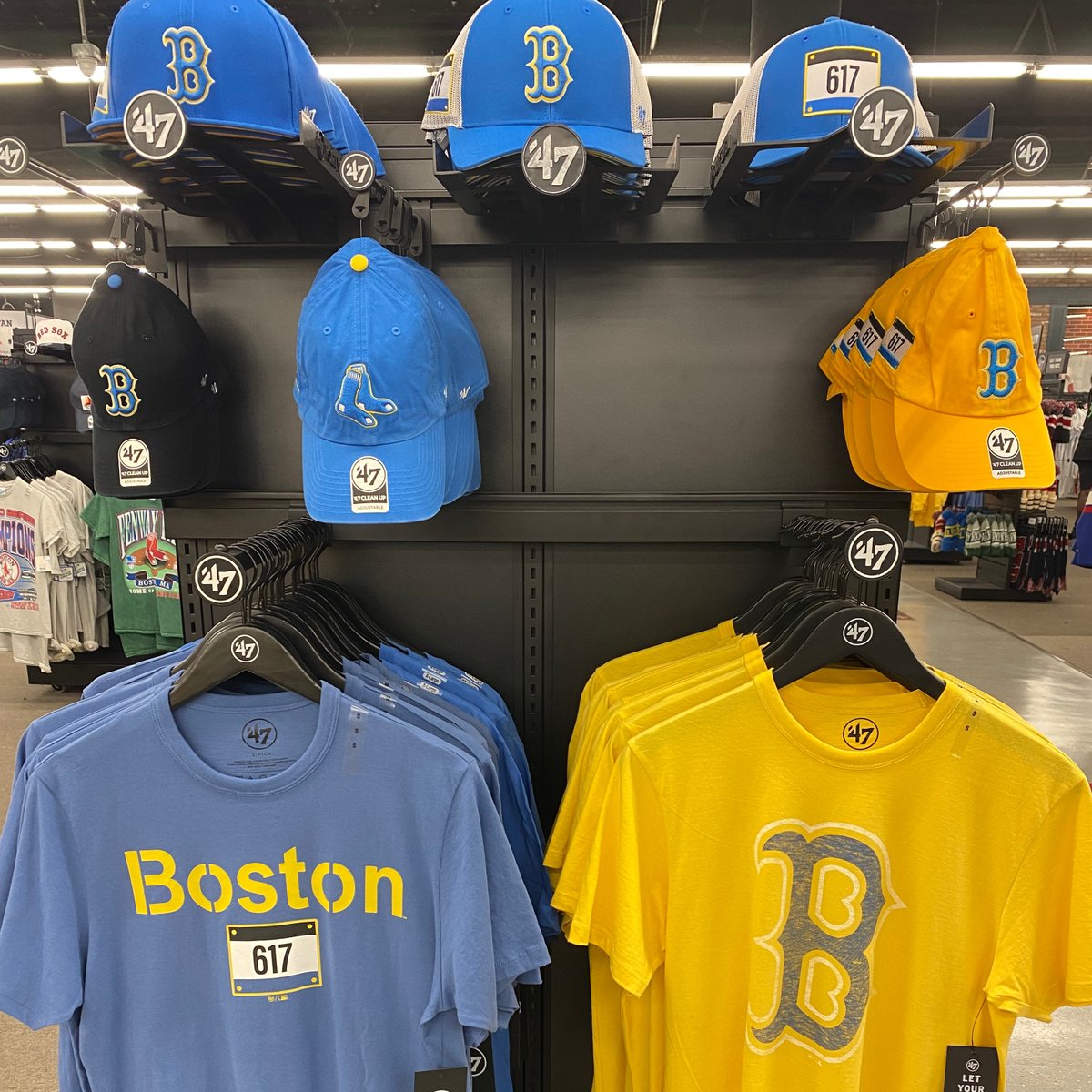 RedSox TeamStore tweet media