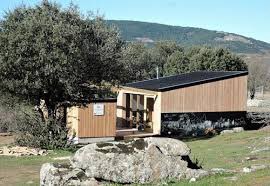 Albagutierrez22's tweet photo. Las escuelas bosque son un modelo de educación al aire libre que ofrece un marco para el desarrollo integral de los hijos y potencia la relación y vinculación con la naturaleza y medioambiente. 
#DCSUVA  #InfanciaSI https://t.co/o07KtK9RNn