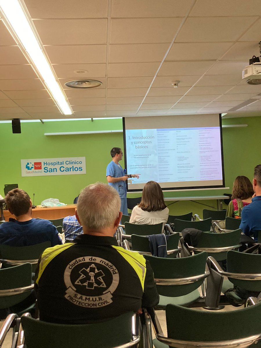 anestesiaHCSC's tweet photo. Primer día de nuestro curso "Actualizaciones del manejo avanzado de vía aérea en Urgencias y Emergencias Extrahospitalarias". Éxito total! Si te lo estás perdiendo... habrá ediciones futuras. #fernandosomoza @JulioMarcotegui @nachonp1 @lsanteserna @sedar_es @SAMUR_PC @ucite12 https://t.co/v1LPi3QglC
