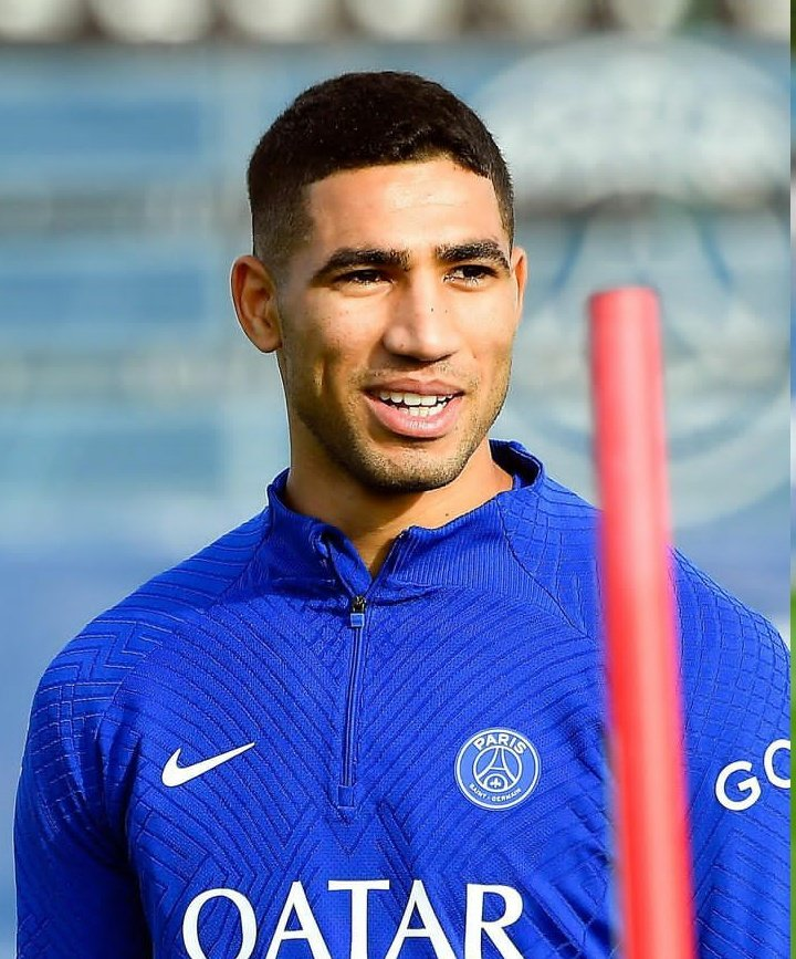 MakdadZineb's tweet photo. Hakimi:  The REAL Goat ❤️😂😂 https://t.co/zGZ6M5rc0S
