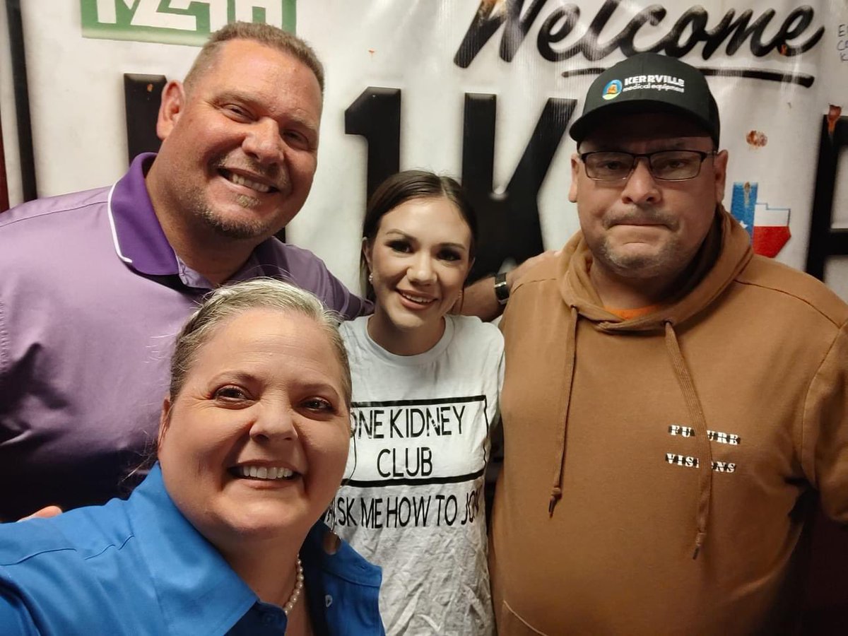It was awesome 👏🏻 to listen 🎧 to Ryan and Kim on Mike FM this morning as they featured #livingkidneydonor Shelby and Steve #kidneytransplantrecipient story! What an incredible gift 🎁 of Love! #kerrvilletx #kidneysolutions