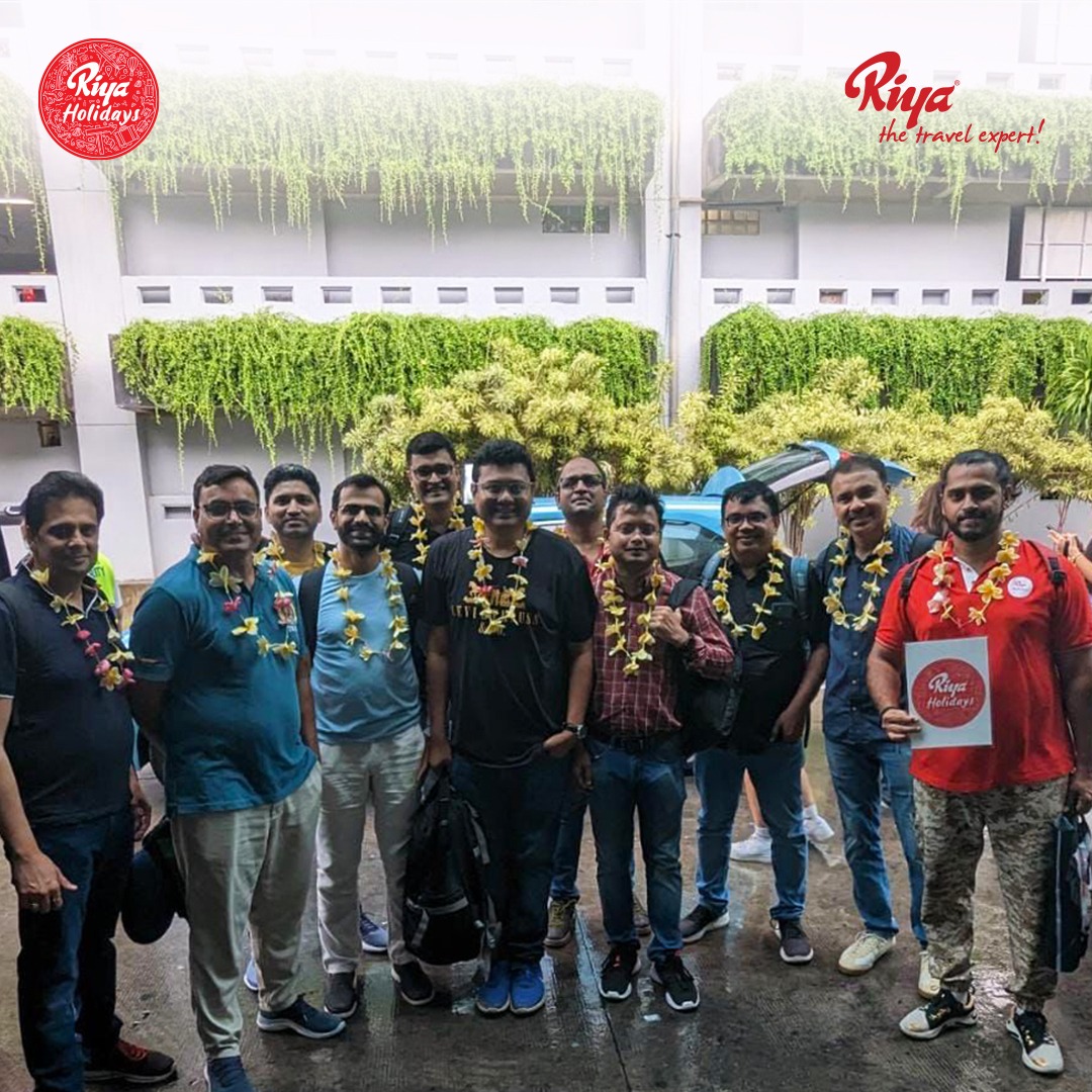 riyatravelind's tweet photo. On their #CorporateTour in #Bali 🏖️, we welcomed and hosted our corporate guests with immense pleasure and ensured they had a memorable and exceptional experience! 🐚🏖️

#RiyaTheTravelExpert #RiyaHoliday #BaliTour #CorporateTravel #TripToBali https://t.co/Dy1x0NTkcT
