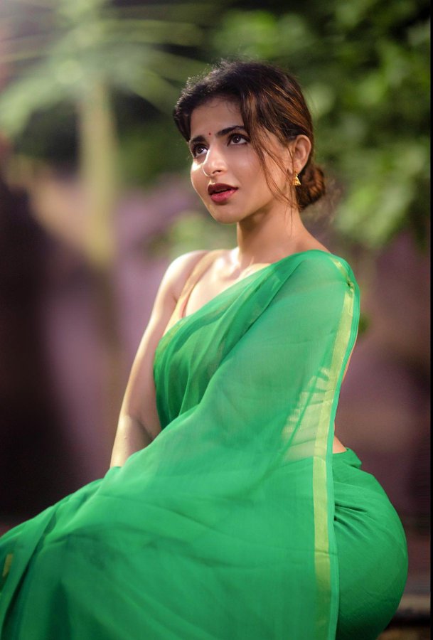 FtrbEQTX0AcppTB?format=jpg&name=900x900