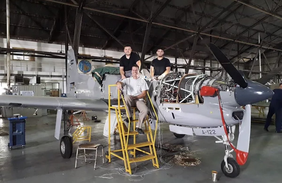 PucaraDefensa's tweet photo. En #LAAD2023 @redimec muestra su programa de #modernización del #Tucano para la @FuerzaAerea_Arg
@embraer #gps @Garmin #nvg #emb312 #armacuar #rioIV #LAAD
https://t.co/On6XjY8PO4 https://t.co/JOpey3Vlz1