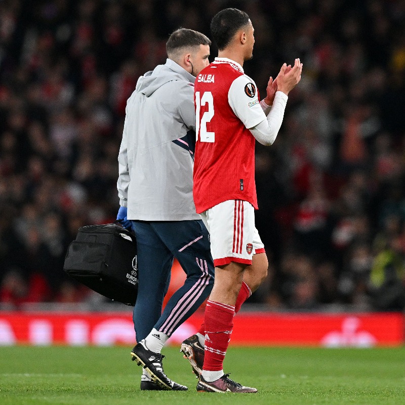 Arsenal's tweet photo. William Saliba ❌
@EddieNketiah9 ✅

The boss has provided a team news update ahead of West Ham United 👇