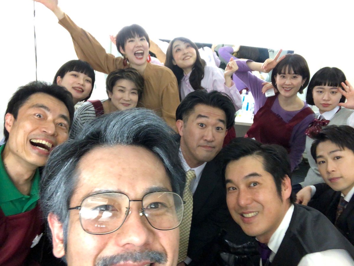 本日の公演も無事に終演いたしました。
ご来場くださった皆様、誠にありがとうございました！
当日券でご観劇くださったお客様もいて、大変嬉しく思っています☺️

明日は13:00と17:30からの2回公演。
当日券出ます🌸

#箱庭円舞曲 「 #彼女も丸くなった 」
#シアタートップス にてお待ちしております！