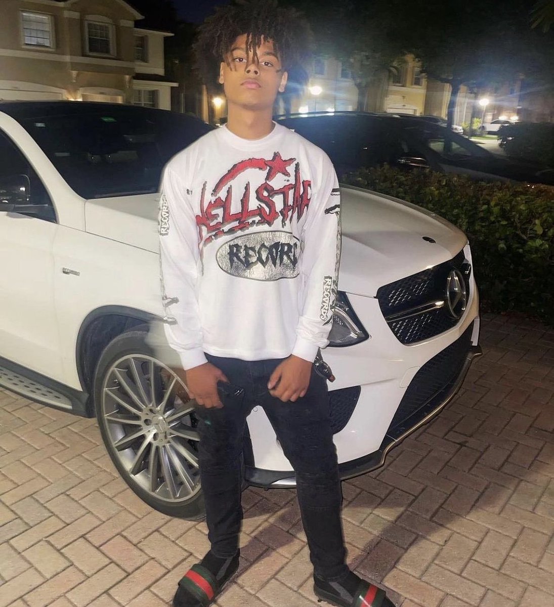 msformoso's tweet photo. Patriot Family:  As we mourn the tragic loss of LJ Latham, please know we are here to support you.  Our media center will be open as of Monday staffed with grief counselors.  Please do not hesitate to reach out with anything you may need.  We are here for you. #ForeverPatriot https://t.co/zbEKm0hcmH