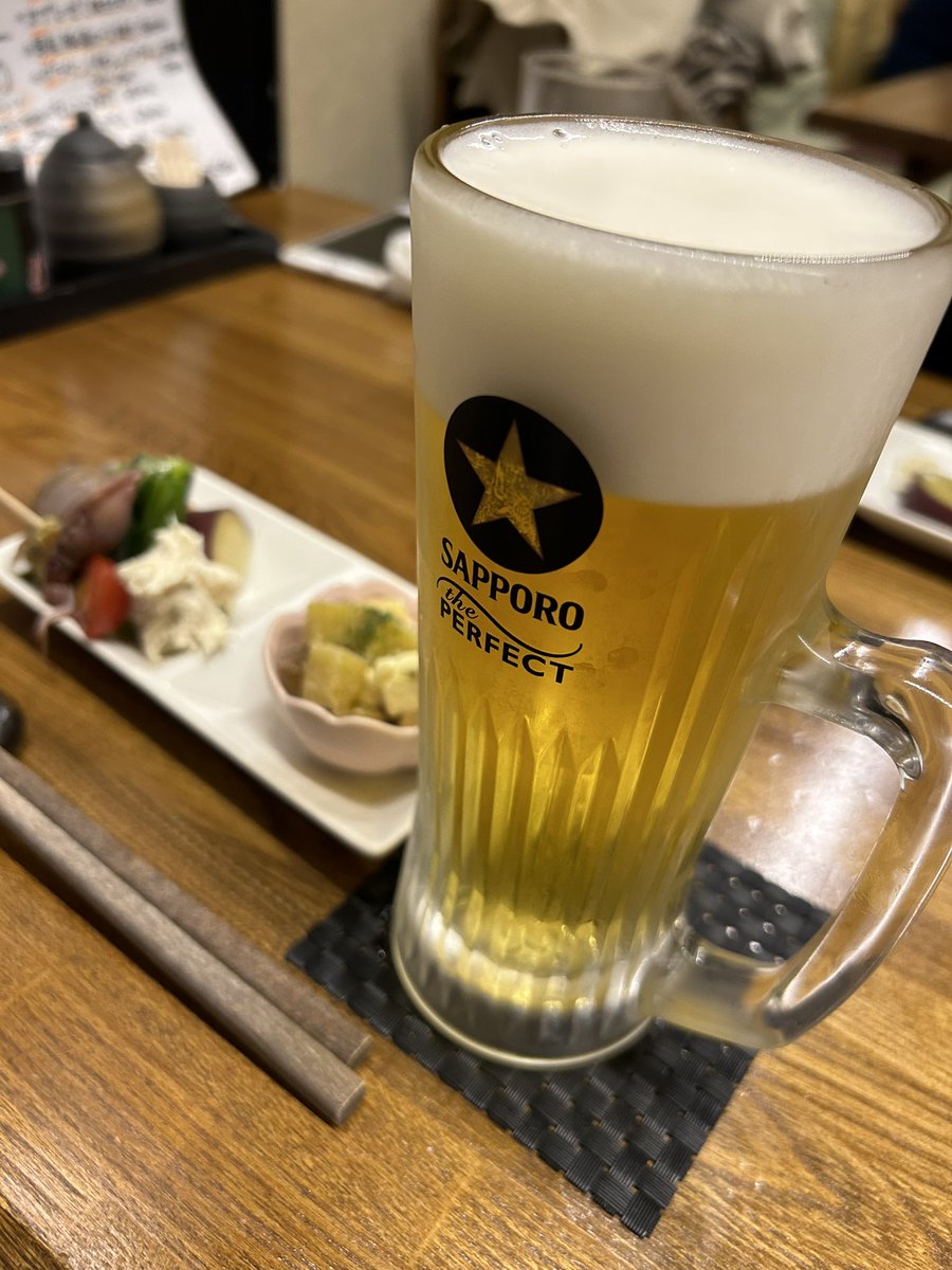 5Beyondy's tweet photo. 今週は働いた。
自分のご褒美。

#川口ひろ屋
#居酒屋ひろ屋 
#川口グルメ
#川口飲み屋
#しまらっきょう 
#たけのこ料理 
#かつおのたたき 
#自分へのご褒美
#サッポロ黒ラベル
#華金最高 https://t.co/SJOOZMBVFq