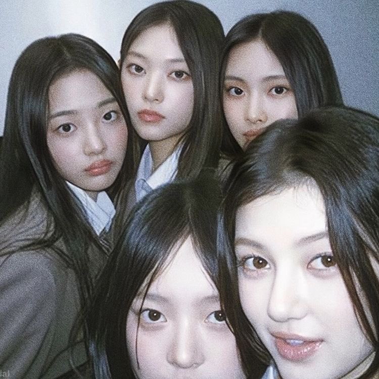 dazzibellefied's tweet photo. newjeans ♡ https://t.co/4XVYWRlDaW