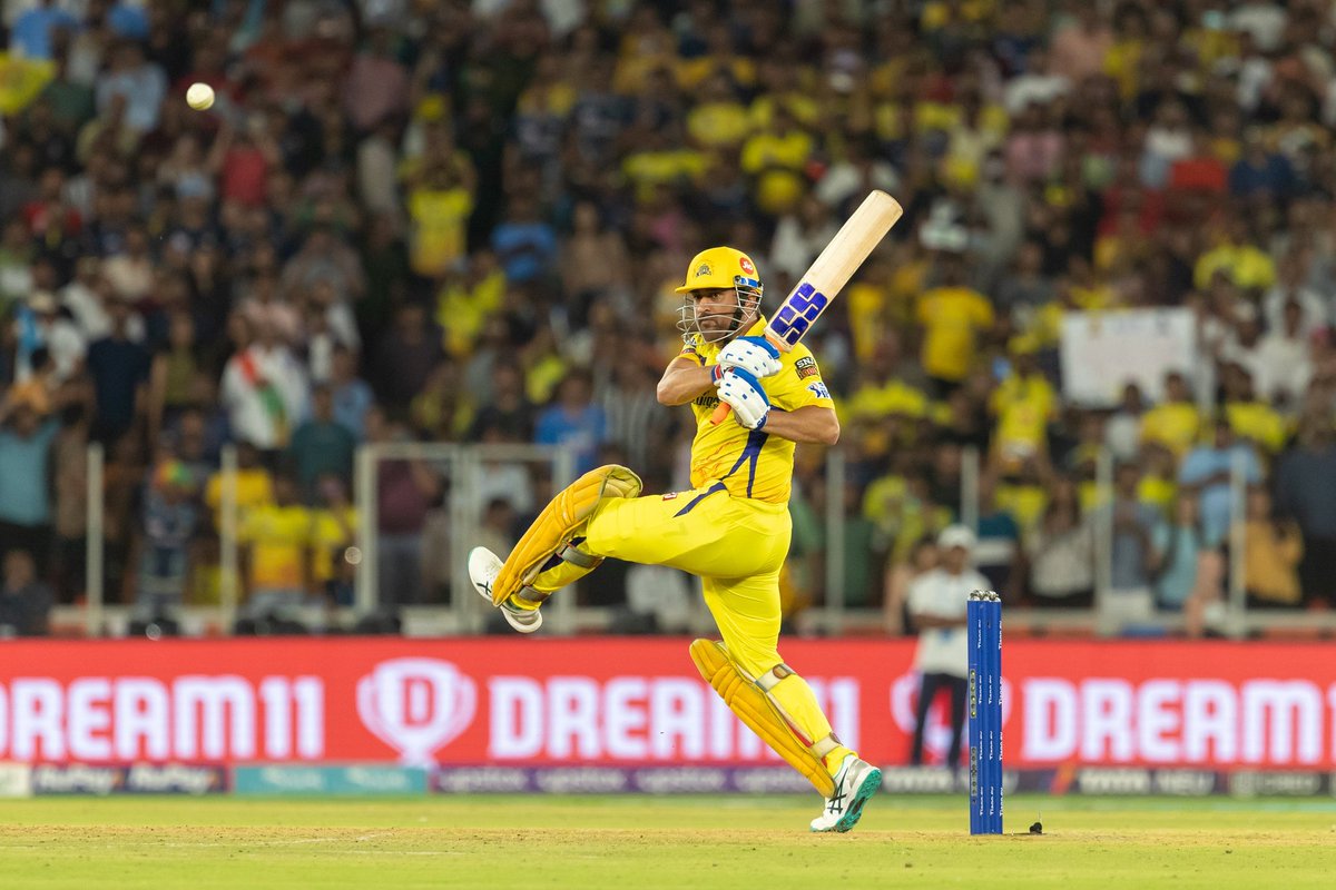 CricCrazyJohns's tweet photo. Most Popular Player in IPL - Dhoni.

Most Popular Team in IPL - CSK.

CSK &amp; Dhoni ruling the 2nd week of IPL 2023. [Ormax Media] https://t.co/fOlekGeFQt