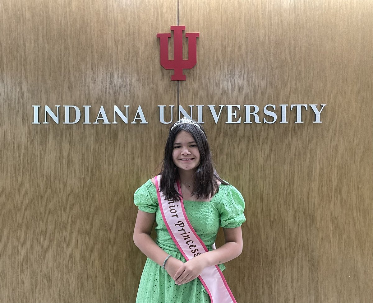 tessbarker's tweet image. Thank you to the @IndianaUniv Advancement office for letting Indiana’s National Cherry Blossom Junior Princess, Izzy B., and I visit the DC offices. What a great resource for #hoosier students to experience DC! #indiana #futurehoosier #leadersblossom