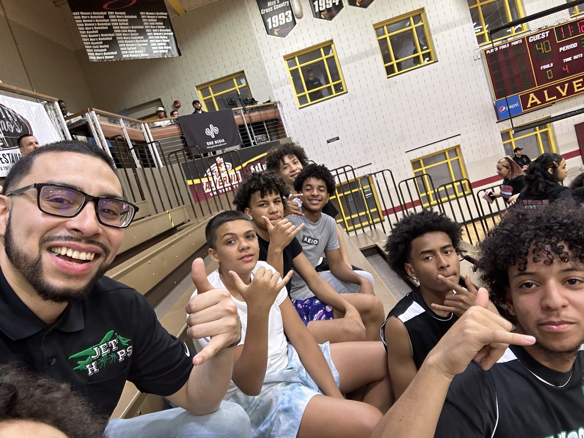 _JonnyJETSon's tweet photo. Took some of the #JETHoops gang to the @_ReadingRebels game last night. Great time and we got that W!

#ForTheCity⛩️ https://t.co/UoRi7Imcwu