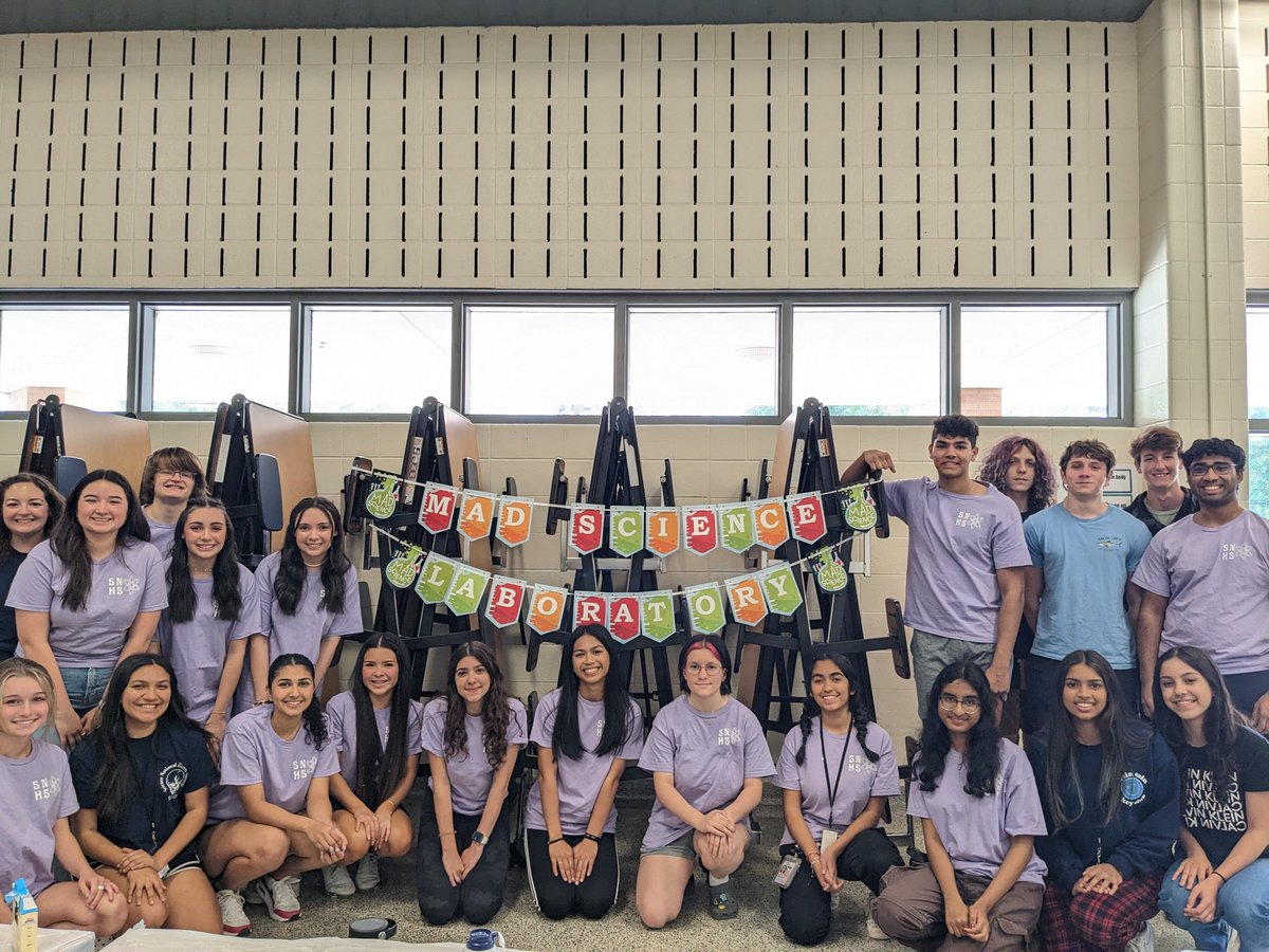 roth_library's tweet image. Thank you to everyone that participated in our family STEAM night and helped make it great for our students! @barbarabushlib #harriscountyesd11 @kleincain #drippinslime