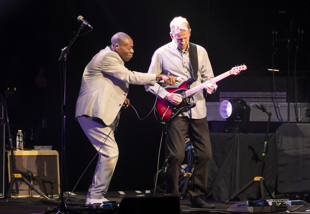 Mike + The Mechanics tweet media