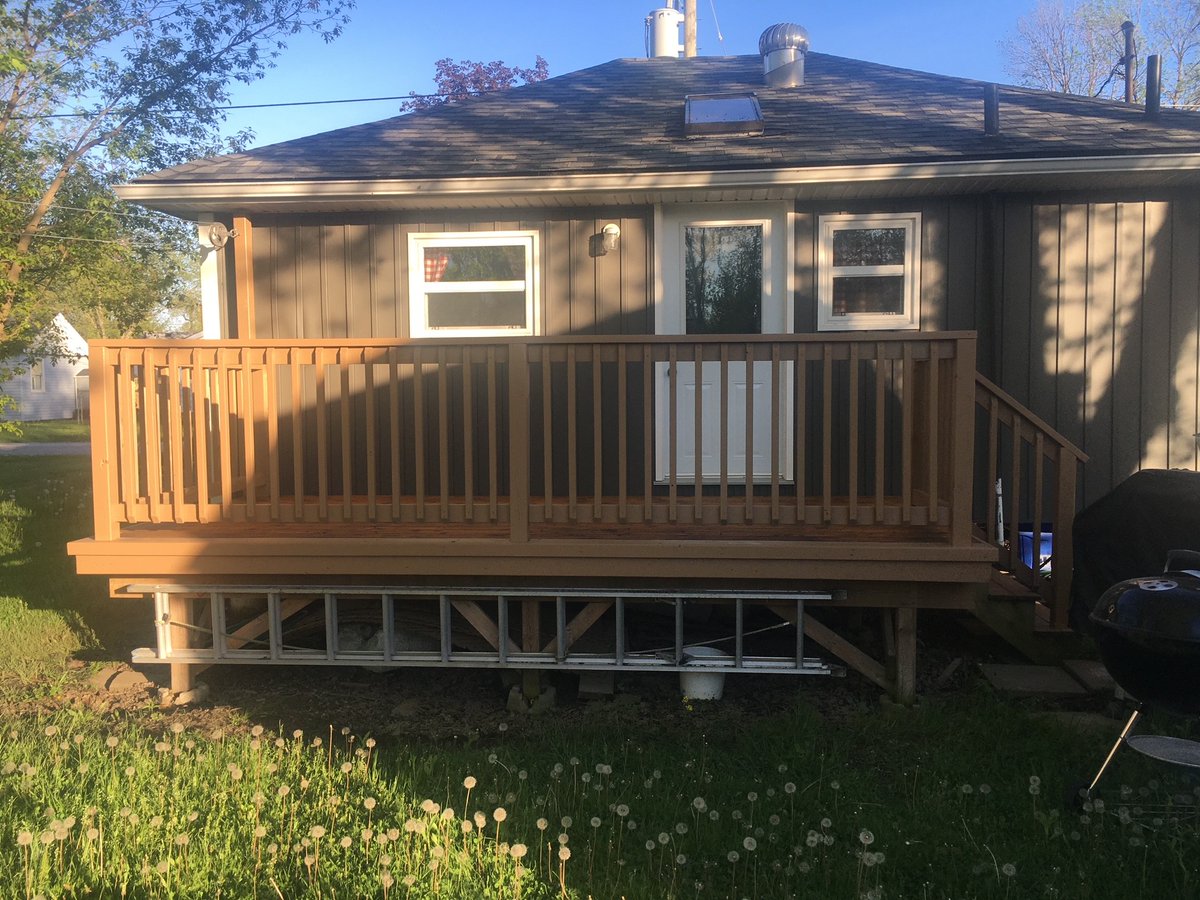 DeckGoose's tweet photo. Project from a few years ago for family out near Cayuga. They had renovated the inside &amp; outside. Now they needed to deal with the front &amp; back decks.
No zombies here, just two decks in need of a little TLC. Washed, sanded &amp; stained. All materials purchased @StandardPaintWP https://t.co/Sf6dKOpo5R