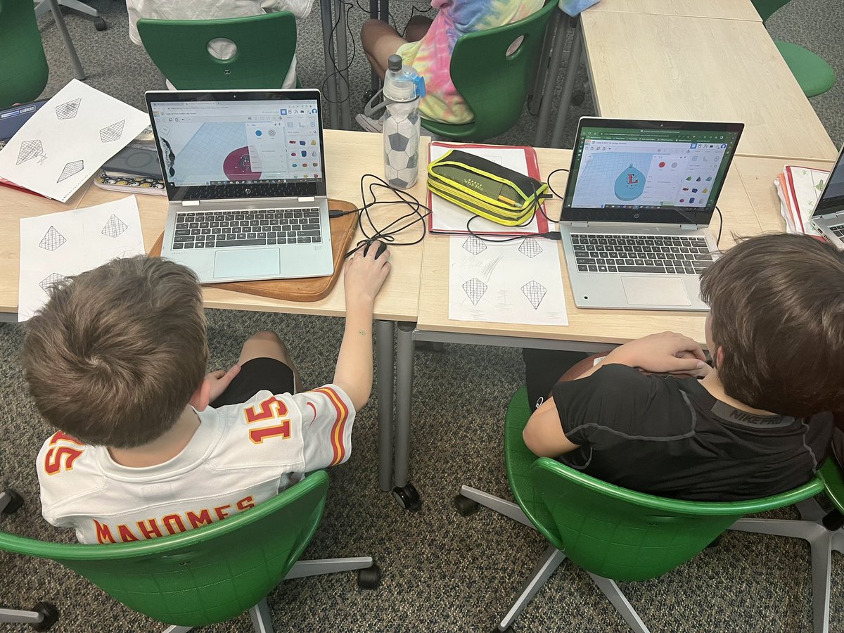 Dremel laser cutter…get ready! These kiddos are working on templates and prototypes and their projects are going to be amazing! <a href="/Oakview_MS/">Oakview MS</a> <a href="/os_edtech/">OS Ed Tech</a>